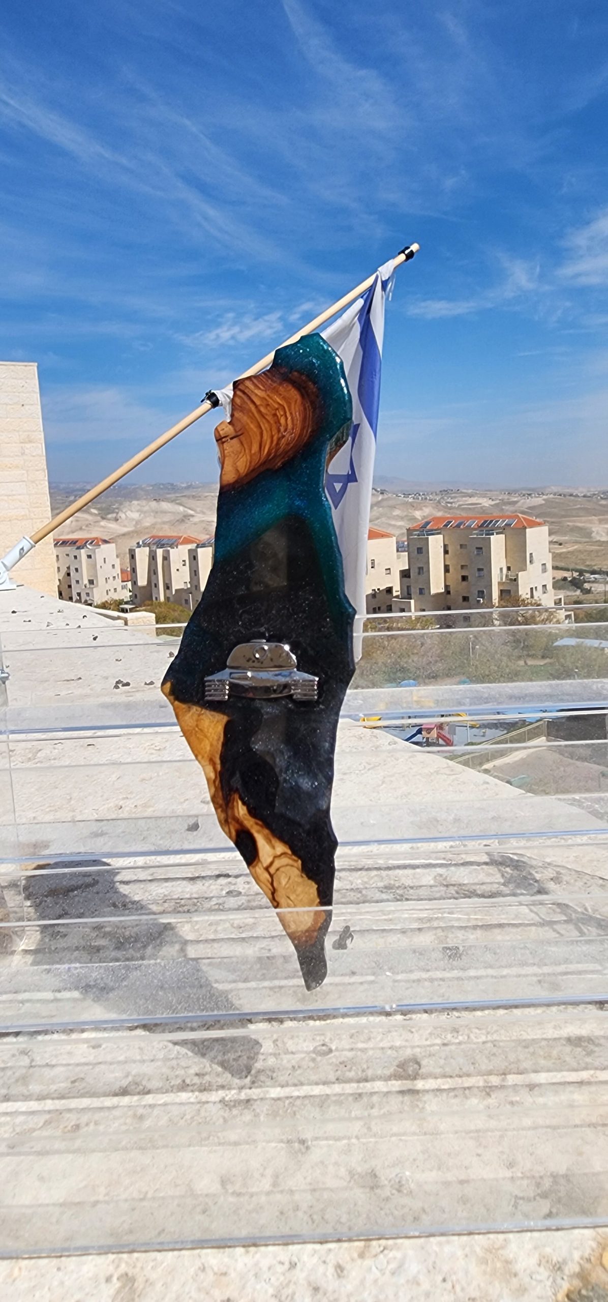בית מזוזה א"י מאפוקסי בשילוב עם זית עם סיכת שיריון