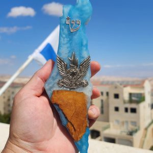 בית מזוזה מאפוקסי בשילוב עץ זית חיל האוויר