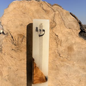 בית מזוזה מלבן מאפוקסי בשילוב עץ זית לבן