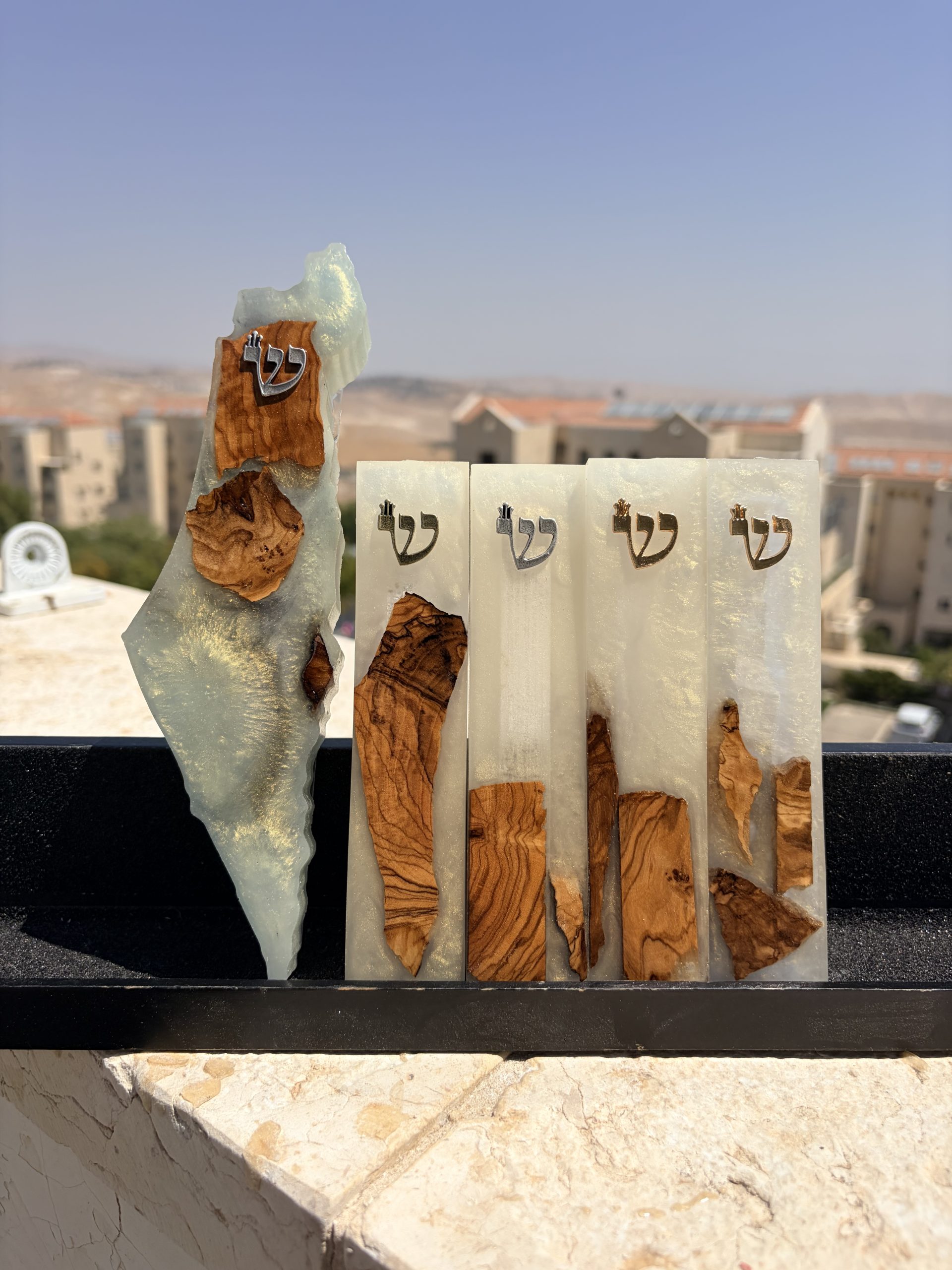 בית מזוזה א"י מאפוקסי בשילוב עם זית עם לבן פנינה מושחר – תמונה 2
