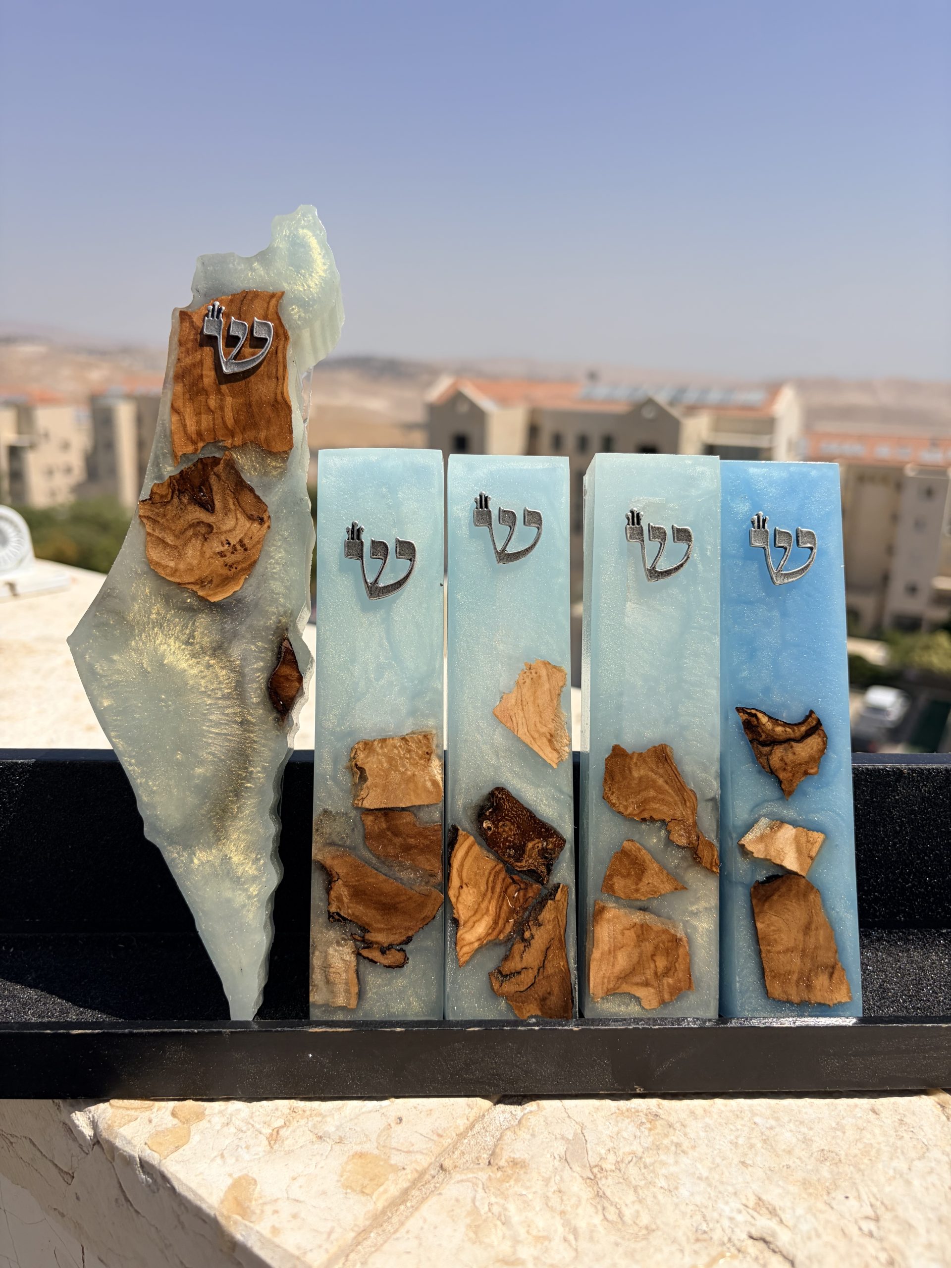 בית מזוזה א"י מאפוקסי בשילוב עם זית עם לבן פנינה מושחר – תמונה 3